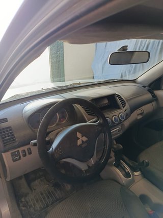 Mitsubishi L 200 2007