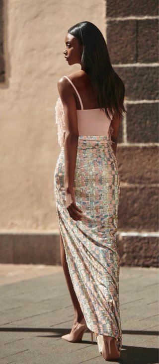 Conjunto lentejuelas y plumas