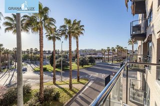 Piso en venta en Cerrillo de Maracena - Periodistas en Granada