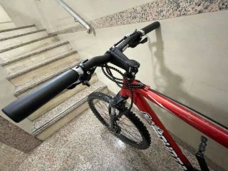 Bicicleta MTB Roja