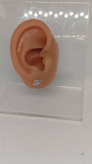 Pendientes hoja oro y diamantes