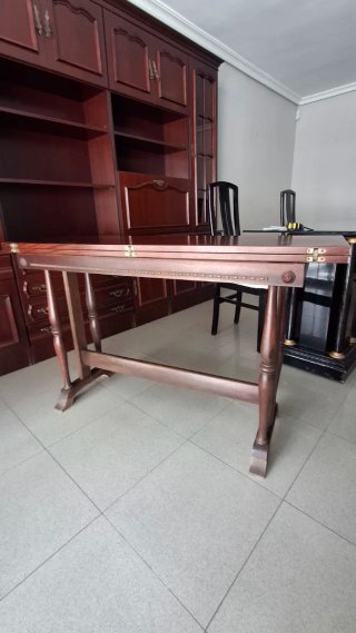 Mesa de madera antigua (colección) más de 45 años