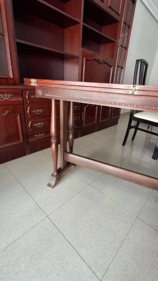 Mesa de madera antigua (colección) más de 45 años