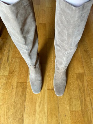 Stivali alti in pelle scamosciata marrone