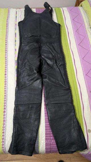 Pantalón de cuero negro Garibaldi talla 50.