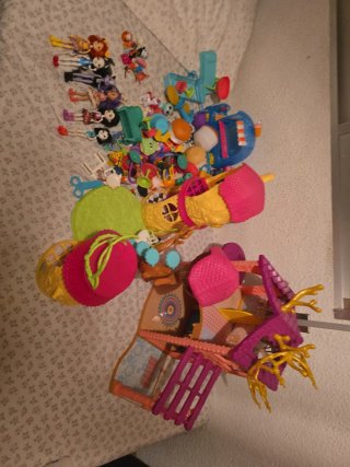 Casa de muñecas Enchantimals y accesorios