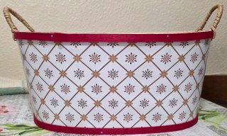 Cestino decorativo con fiocchi di neve