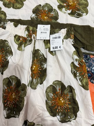 Conjunto blanco y verde floral