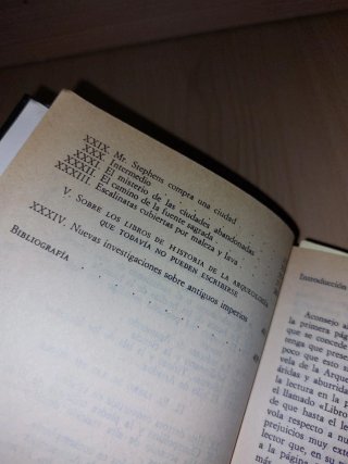 LIBRO - Dioses, tu.bas y sabios - ARQUEOLOGÍA