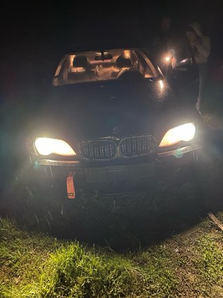 Bmw E46.  320i