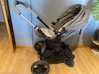 Carro de bebé Jané 2 en 1: capazo y silla de paseo