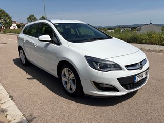 Opel Astra 2014