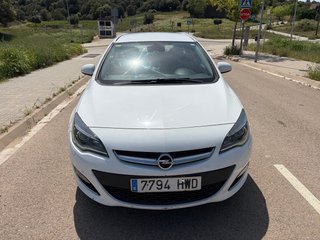Opel Astra 2014