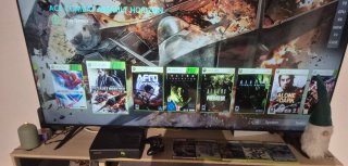 Xbox 360 E + 5 Juegos (4 precintados)