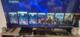 Xbox 360 E + 5 Juegos (4 precintados)
