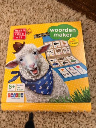 Lote 4 DVDs Infantiles (NL) Doeboek 8 Woordenmaker