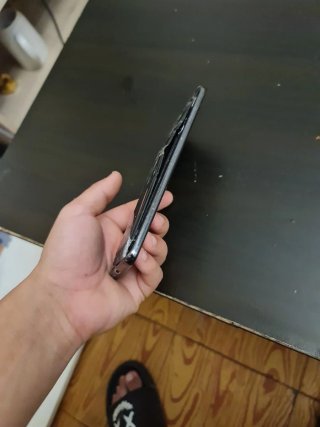Huawei Mate 20 Pro Negro. Bateria hinchada y ya no