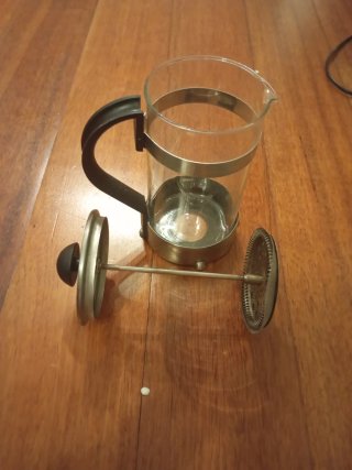 Cafetera de émbolo de vidrio