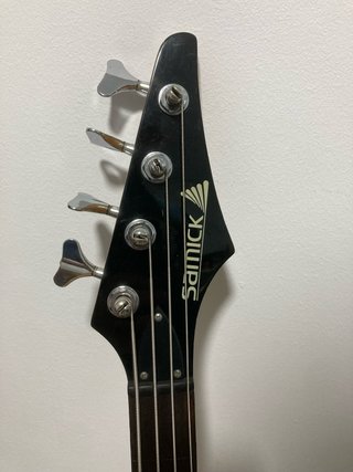 Bajo Eléctrico Fretless Samick