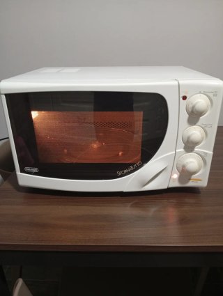 Forno Microonde DeLonghi con Grill