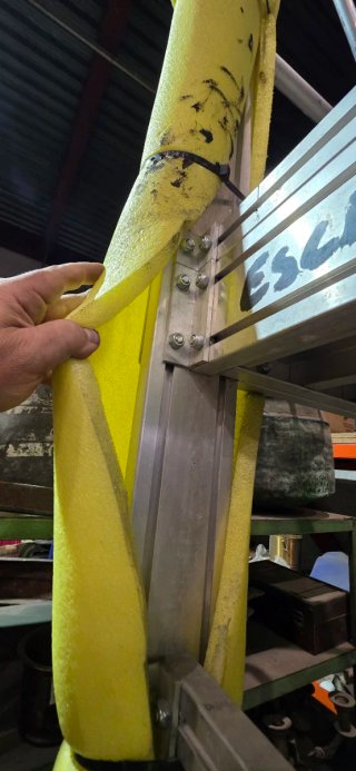Escaleras móviles con plataforma