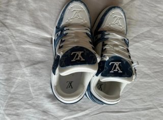 Zapatillas Louis Vuitton Blancas y Azules
