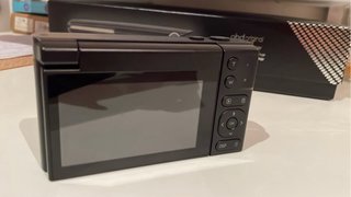 Cámara digital abdoriginal negra