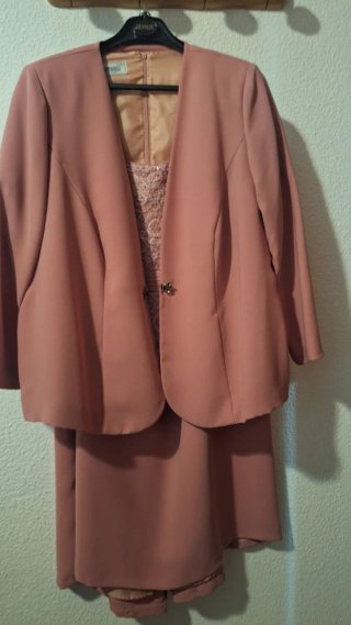 Conjunto JOMHOY rosa boda. Talla 58