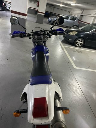 Yamaha TT600RE Enduro Moto