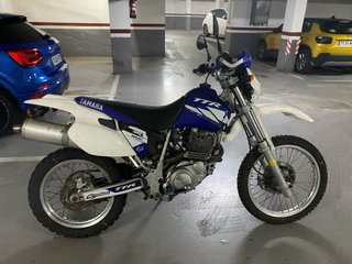 Yamaha TT600RE Enduro Moto