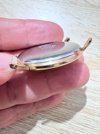 Reloj Duward Vintage Esfera Dorada