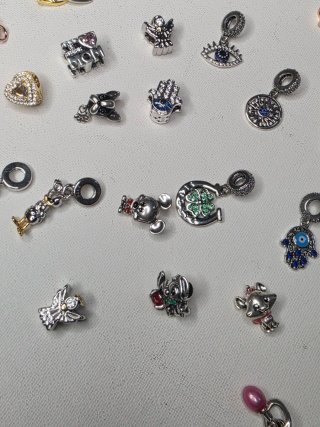 Charm Pandora in Argento e Smalto