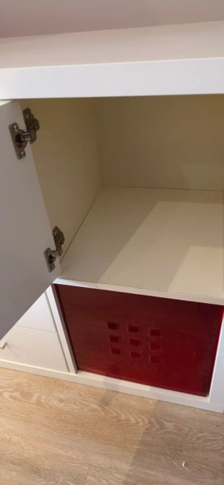 Mueble infantil 4 cubos blanco y rojo