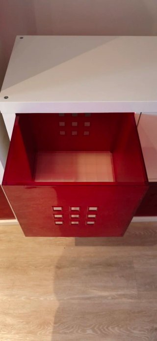Mueble infantil 4 cubos blanco y rojo