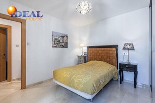 Piso en venta en Centro - Sagrario en Granada