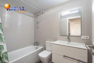 Piso en venta en Cerrillo de Maracena - Periodistas en Granada