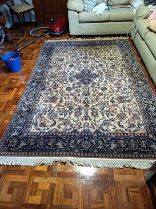 Alfombra estilo persa beige y azul