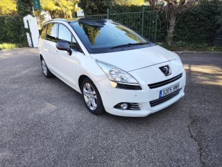 Peugeot 5008 2013