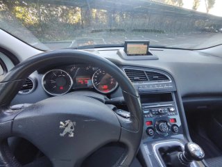 Peugeot 5008 2013