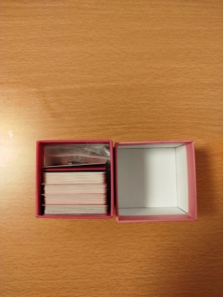 Juego de cartas 69 +18