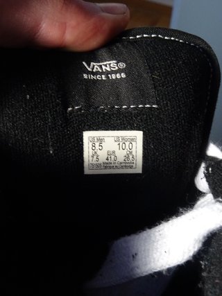 Vans Knu Skool Negras y Blancas
