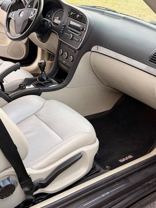 Saab 9-3 2008 Cabrio Vector