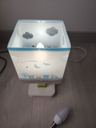 Lámpara infantil tren y nubes