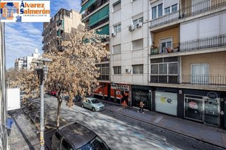Piso en venta en Camino de Ronda - Rosaleda en Granada