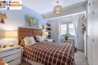 Piso en venta en Camino de Ronda - Rosaleda en Granada