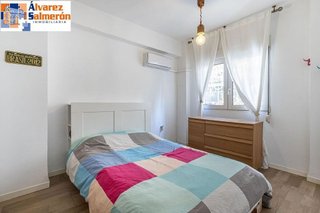 Piso en venta en Camino de Ronda - Rosaleda en Granada