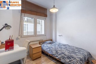 Piso en venta en Camino de Ronda - Rosaleda en Granada