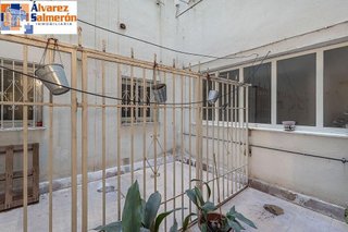 Piso en venta en Camino de Ronda - Rosaleda en Granada
