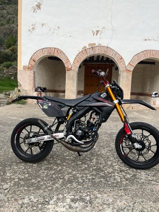 Rieju MRT 49cc Black Series 2021 - Top Prep