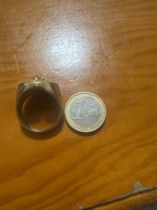 Anillo Guess León Dorado y Negro